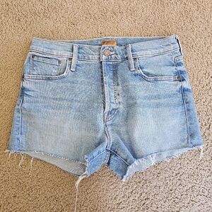 NWOT Mother Denim The Scrapper Cut Off Fray Short- Size 25, Camera Obscura Color